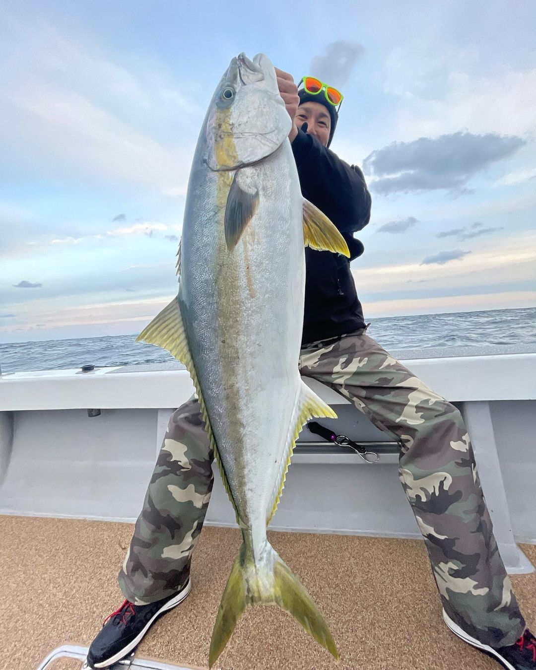 ヒラマサ14.3キロ頭に丸々太った魚がたくさん | 遊漁船